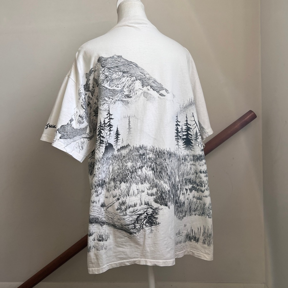 Vintage Bear Wildlife Graphic Wrap Around All Over Print T Shirt Scenic Nature - Picture 10 of 13